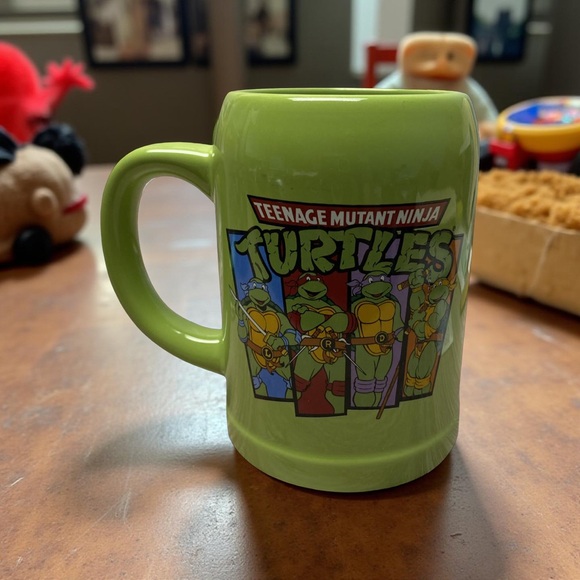 Teenage Mutant Ninja Turtles 2015 Green Mug - Picture 1 of 5